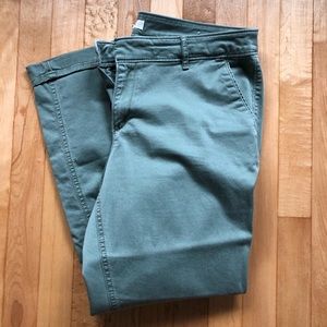 Loft Girlfriend Chinos in Garden Green, size 12